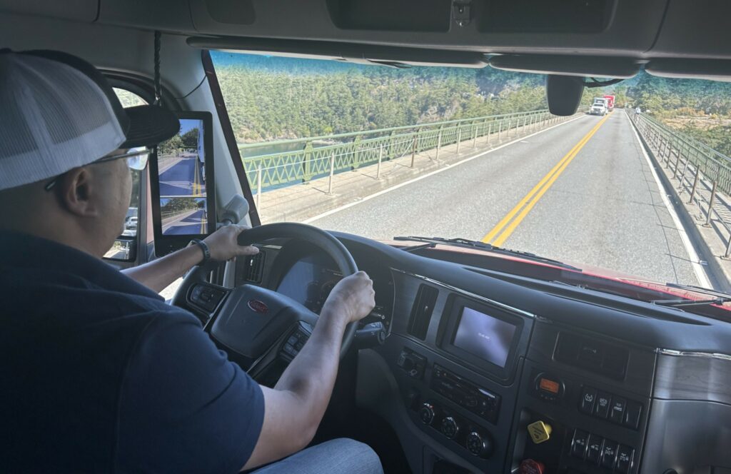 Leo Barros drives a Peterbilt 579