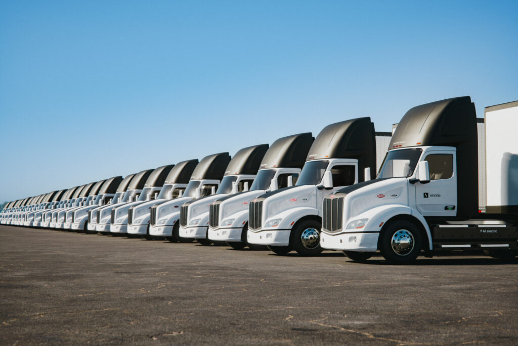 Einride Peterbilt Model 570EVs lined up